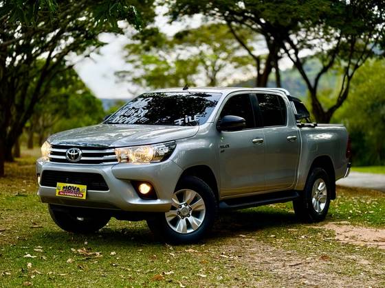 TOYOTA HILUX 2.7 SR 4X2 CD 16V FLEX 4P MANUAL